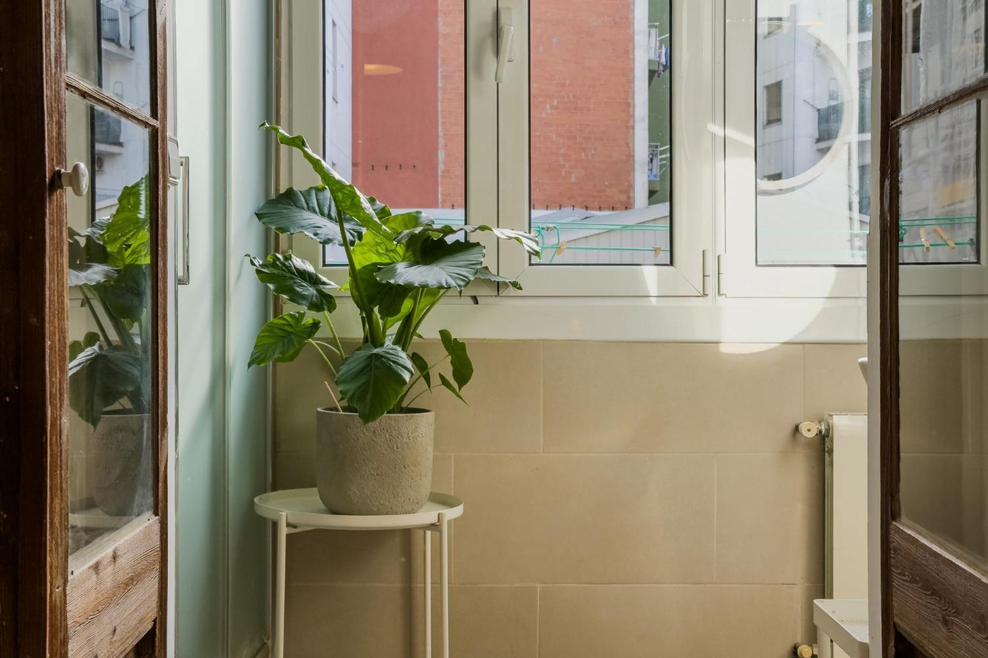Magalhaes - Trad Flat In Poble Sec, Near Ramblas Barcelona Kültér fotó