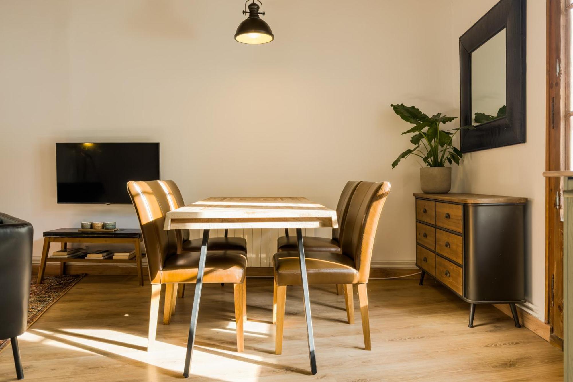 Magalhaes - Trad Flat In Poble Sec, Near Ramblas Barcelona Kültér fotó