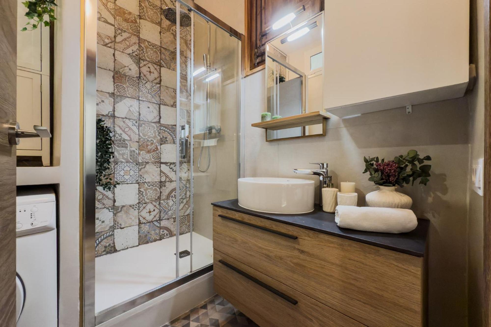 Magalhaes - Trad Flat In Poble Sec, Near Ramblas Barcelona Kültér fotó