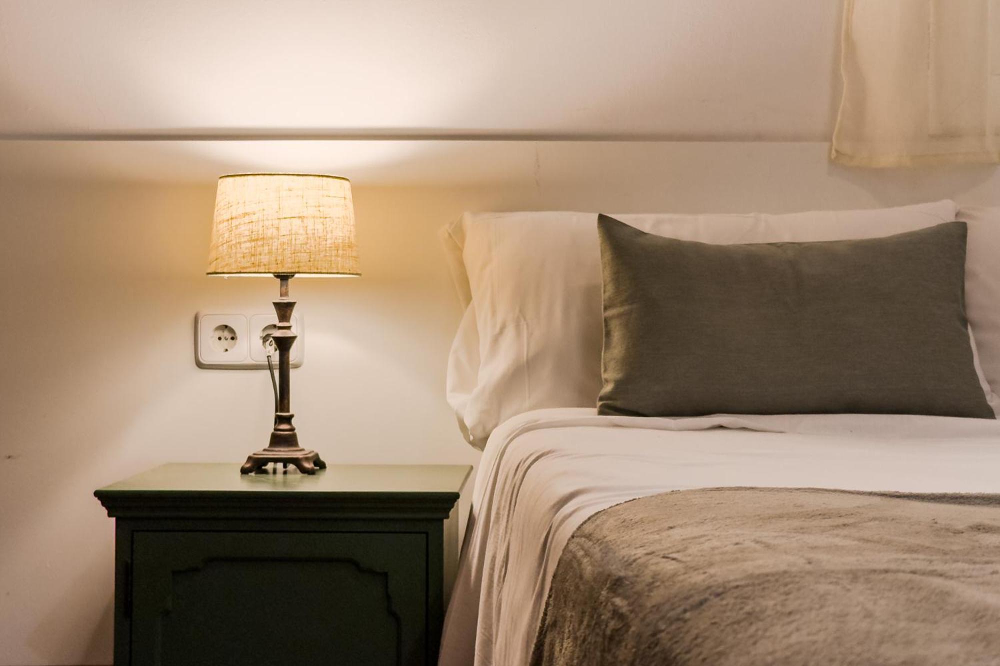 Magalhaes - Trad Flat In Poble Sec, Near Ramblas Barcelona Kültér fotó